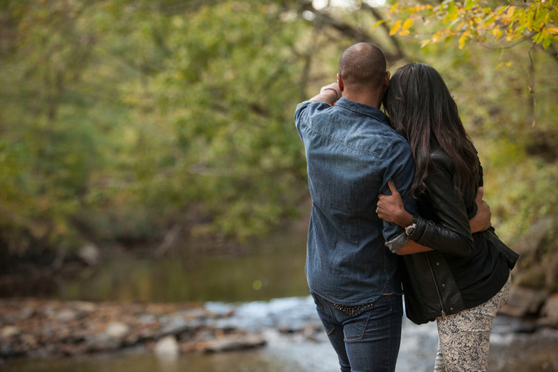 Couple at Rock Creek Park in Washington, DC - Romantic outdoor activities and things to do